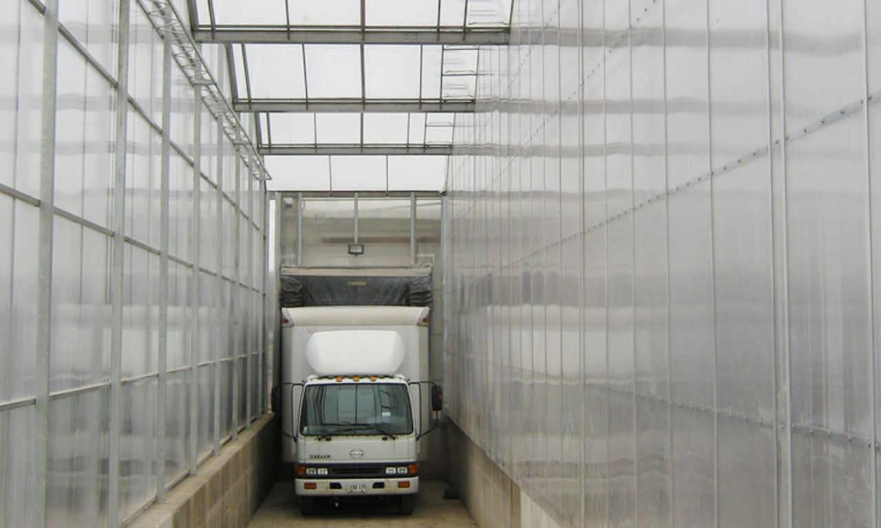 Serre chapelle - Paul Boers - Herculon avec gouttière - Largeurs de 18 à 27 pieds_1