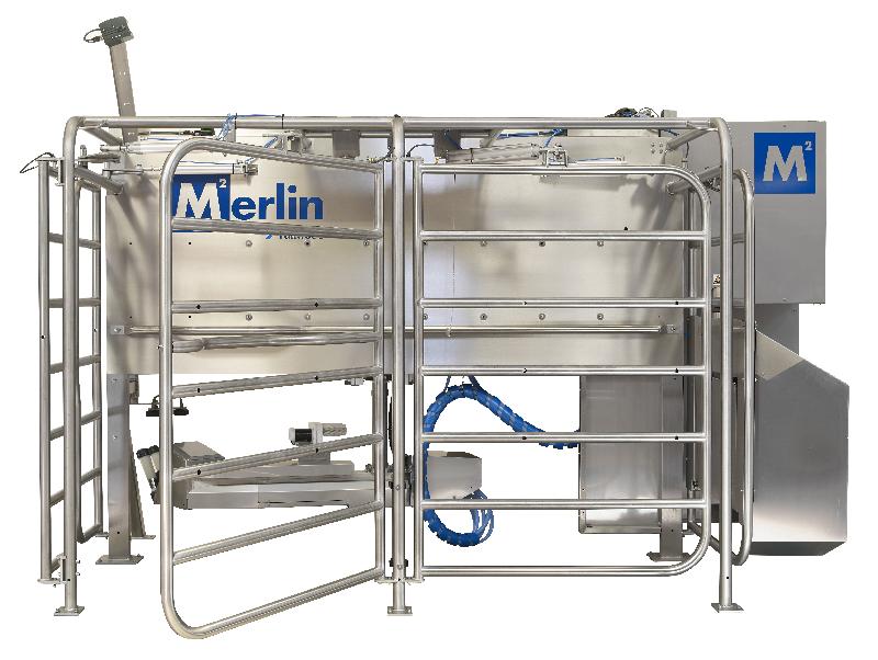 Robot M²erlin avec bras de traite silencieux et économique