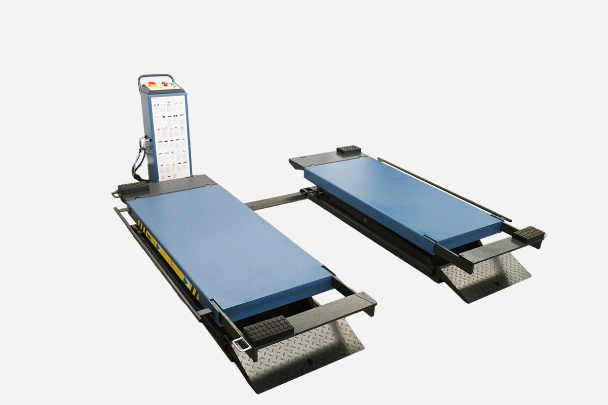 Pont élévateur à double ciseaux  idéal pour les travaux professionnels de maintenance et de réparation automobile - KROEMER XX55_1