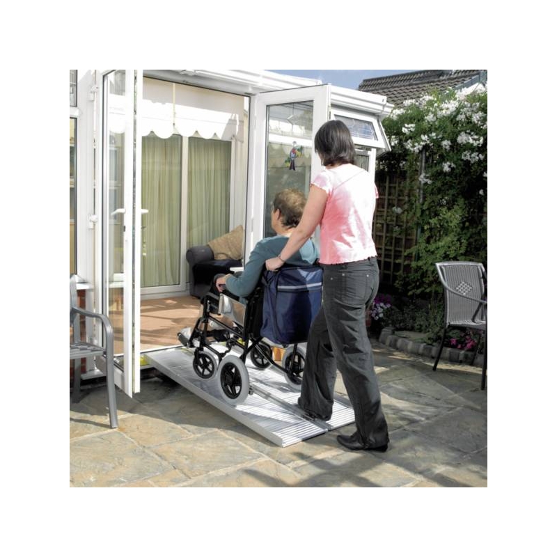 Rampe valise Axcess 1m83 - Aluminium pliable avec surface antidérapante et poignée de transport_1