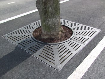 Grille d'arbre en fonte ductile FGS 500 - AMBROSINE - Série lourde - 1800x1800 mm - Cadre acier 2 parties_2