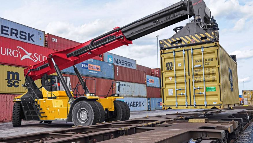 ReachStackers SANY pour un transbordement ultra rapide de la route aux rails -  Capacité de 45T - SRS4535G5-4540G5_1