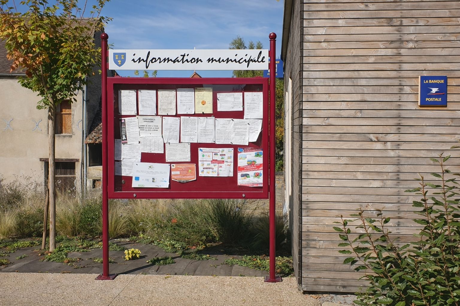 Panneau d'affichage vitrine 2 m² - 25 affiches A4 - Utilisation extérieure_2