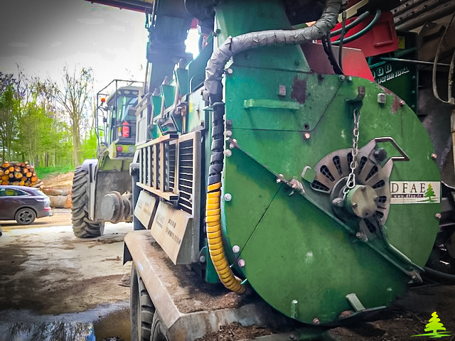 Broyeur de branche Mus Max type T10 XL Z d’occasion