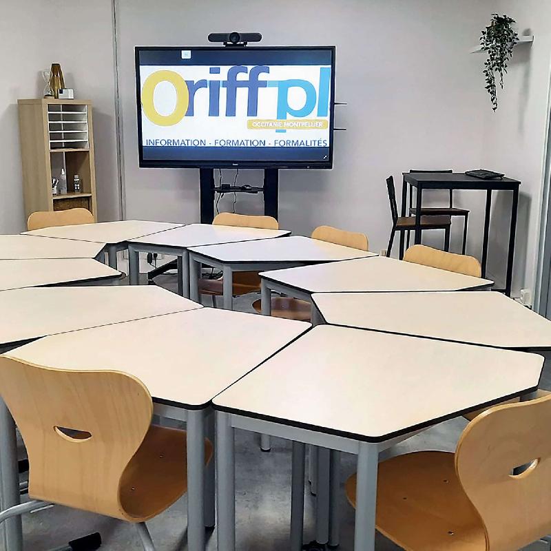 Pupitre Pentagonal coopératif, auto-organisé et flexible pour école primaire et secondaire - hauteur uniforme de 74 cm - EWT.5_1