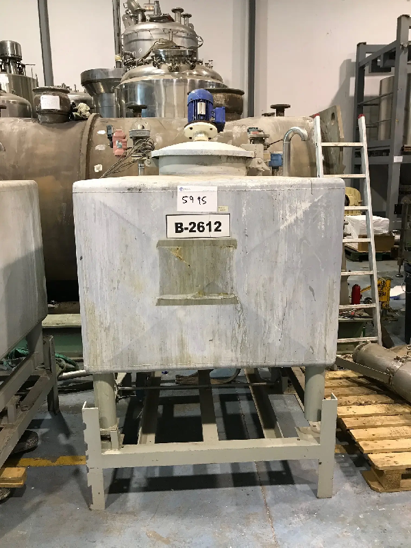 Cuve inox 1000 litres d'occasion avec agitation - référence : c5915_1