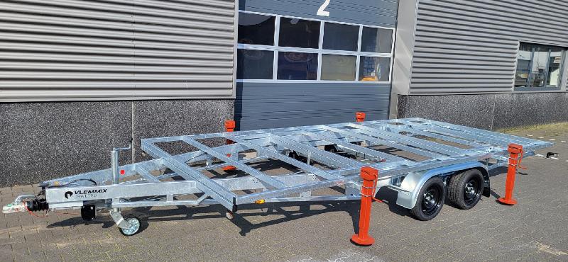 DT 5m40 x 2m44 Version amovible 2 x essieux 1800 kg + deck_1