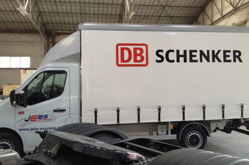 Marquage publicitaire de camion - Lettrage, covering partiel et total covering_1