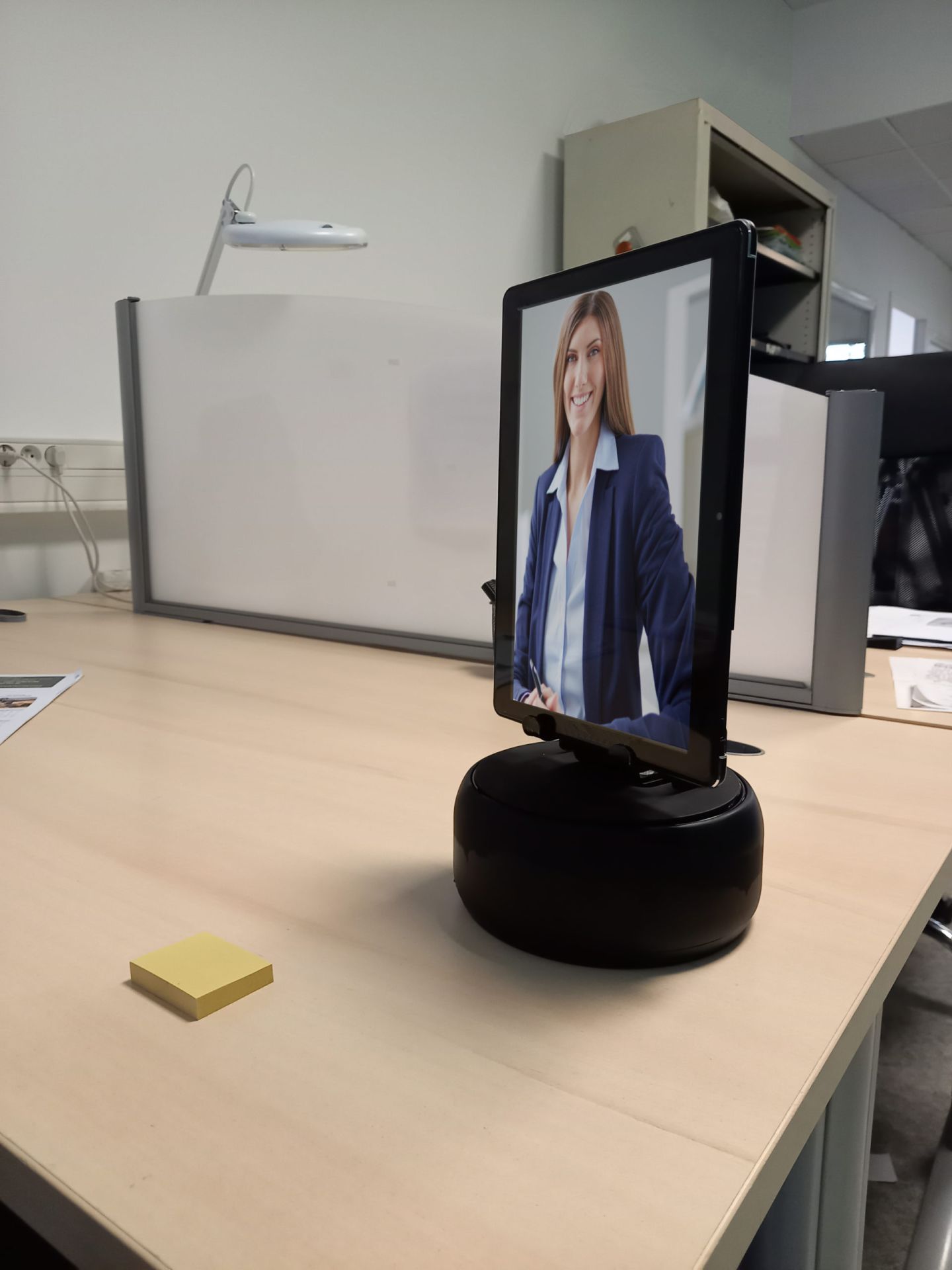 Robot de telepresence - edmo-presence_1