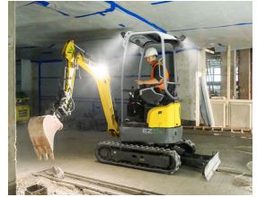 Mini-pelle à chenilles 1,7 T - 100% électrique - Profondeur de fouille 2323 mm - Idéale travaux de terrassement et location_1