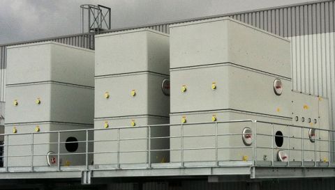 Tour de refroidissement fermée équipée d'un faisceau tubulaire et un ventilateur centrifuge poussant - type CFR-C-TG_1