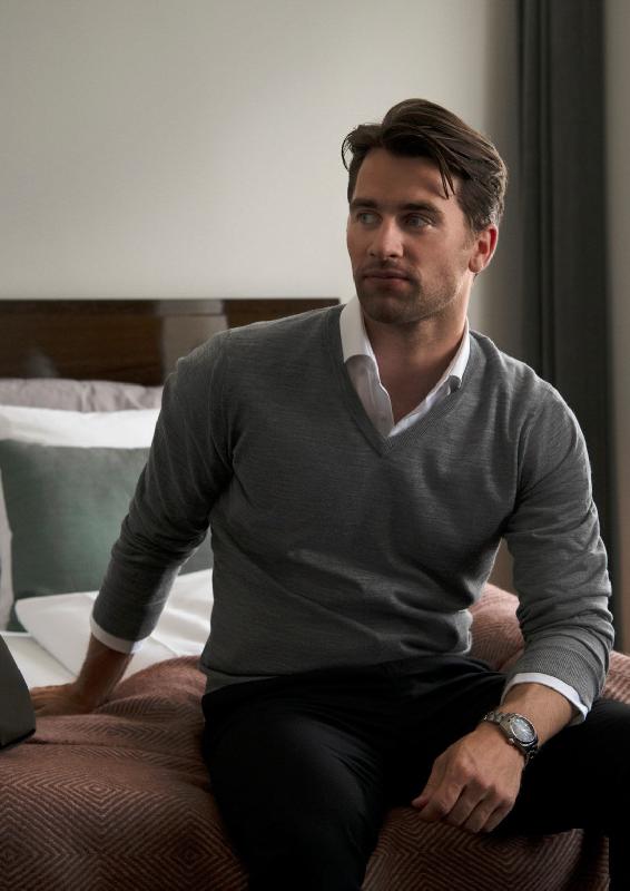 Pull Ashbury - Ashbury Homme - Noir Mélange de laine mérinos de luxe et élégant - Nimbus_1