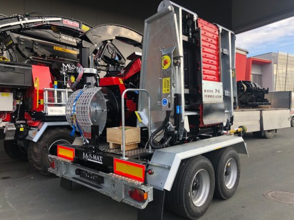 Broyeur à plaquettes petite et robuste pour la réduction en copeaux du bois jusqu'à 50 cm d'épaisseur - mus-max t7l z_1