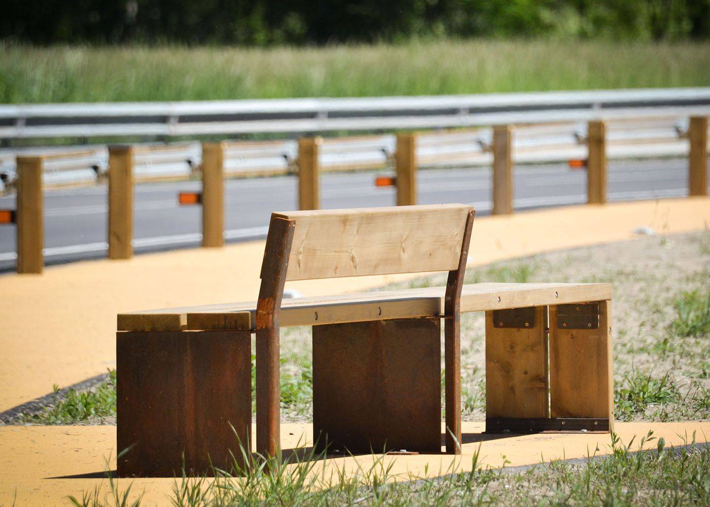 Banc public Gavarres UM311RD - acier Corten 8mm et lattes en bois traité classe IV_1