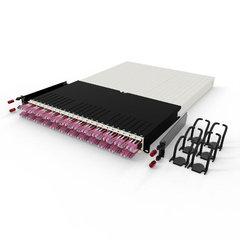 Patchbox.One 30RU OM4 LC-SC 1,8m_1