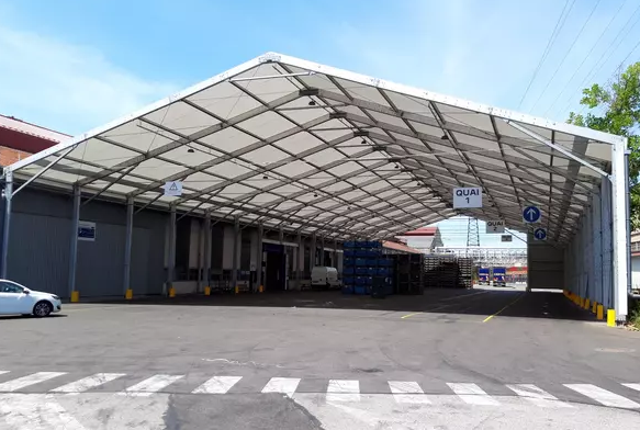 Couverture industrielle pour vos quais de chargement - Neivalu_1