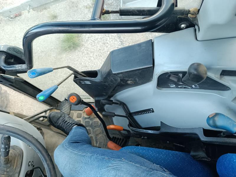 New Holland T4.75N - Tracteur viticole compact et polyvalent - 78 ch - Occasion bon état_1