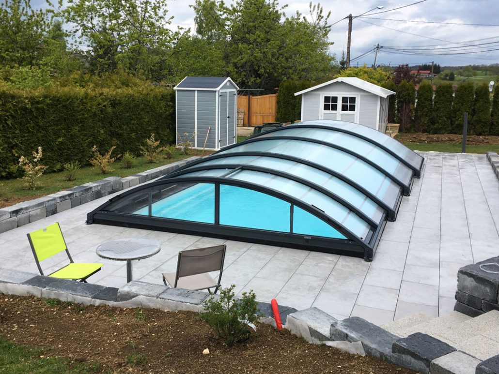 Abri piscine bas Elitys Basci - télescopique, manuel, aluminium - accès coulissant et dimensions sur mesure_2