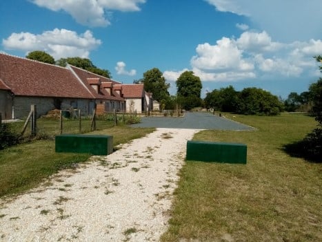 Bloc béton anti-intrusion pour la sécurisation des lieux publics_2