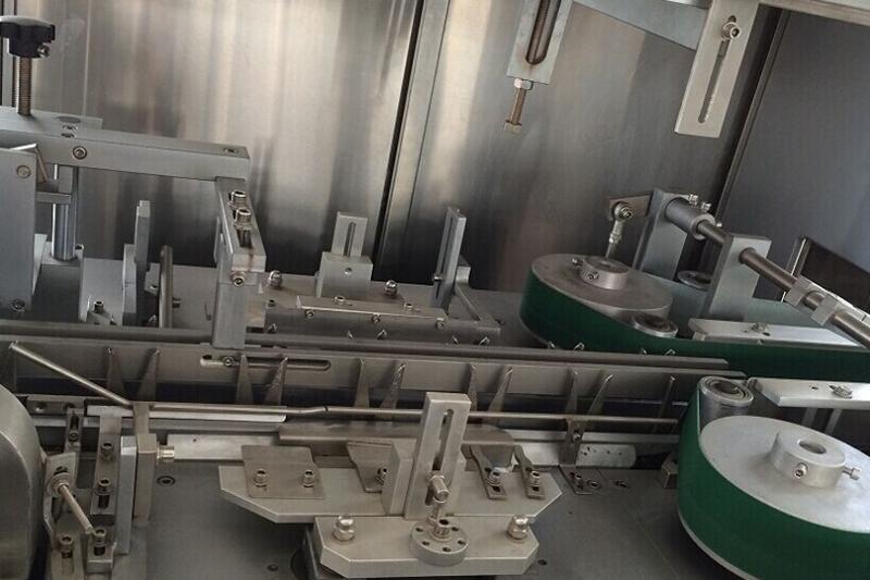 Encartonneuse multifonction - Zhonghuan Packaging Machinery Co., Ltd - mise en carton de tablettes, bouteilles et pliages automatiques_1