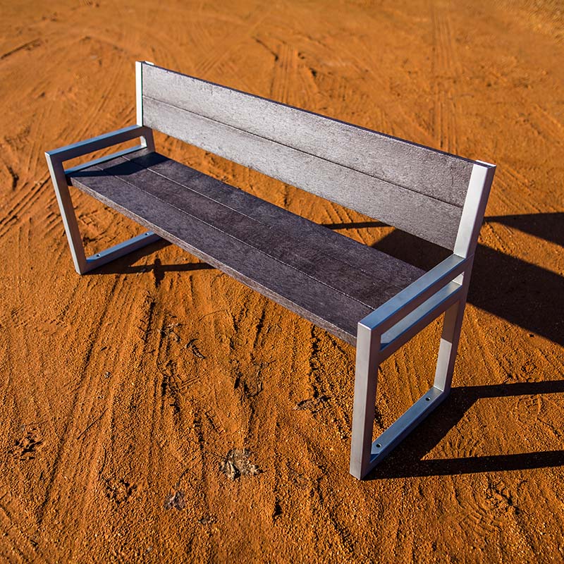 Banc public en matériau recyclé avec dossier  - banc barcelone_1