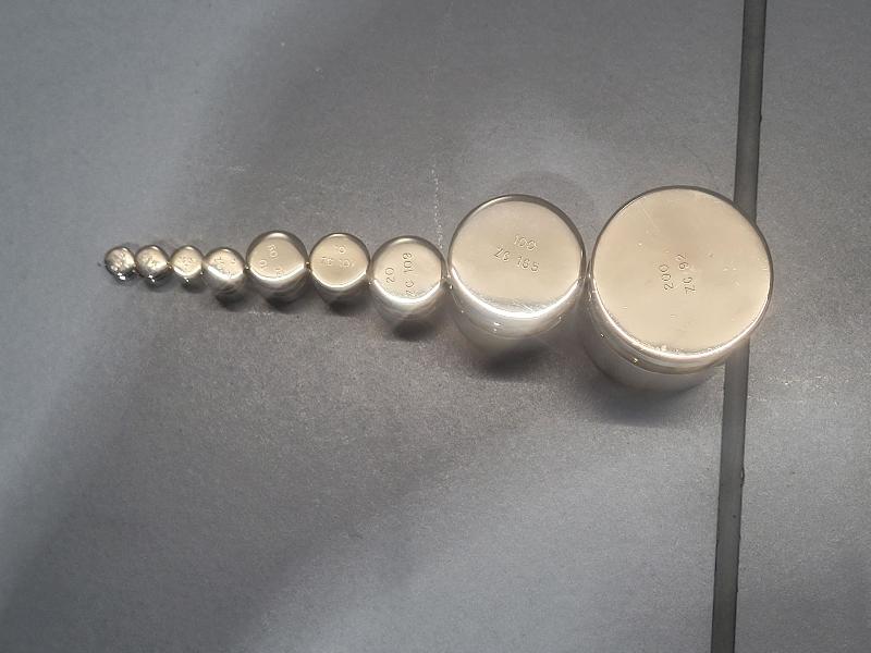 Coffret de calibration avec 9 poids en classe M1