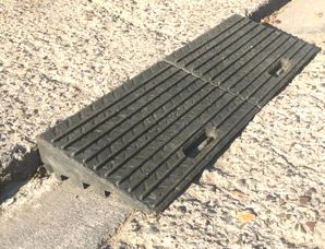 Rampe d'accès mobile en caoutchouc recyclé - 500x300x110mm - idéale pour brouette, compresseur, bétonnière - SODIMAR_1