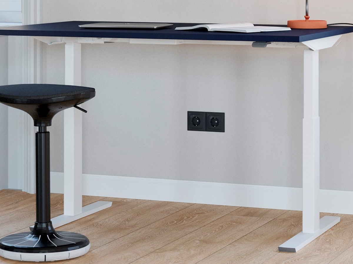 Bureau réglable en hauteur adaptée en entreprise ou en home office -LOG-IN_0