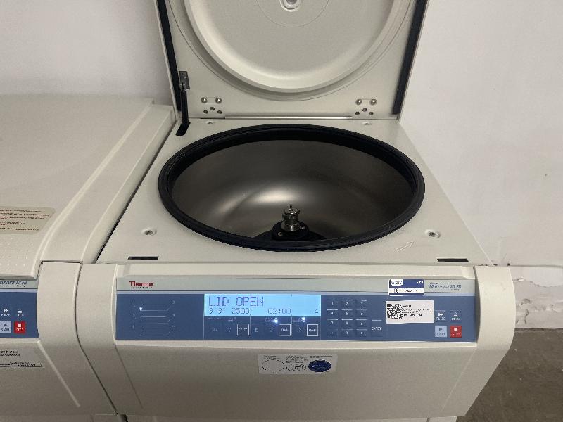Centrifugeuse réfrigérée Thermo Scientific X3R FR_1