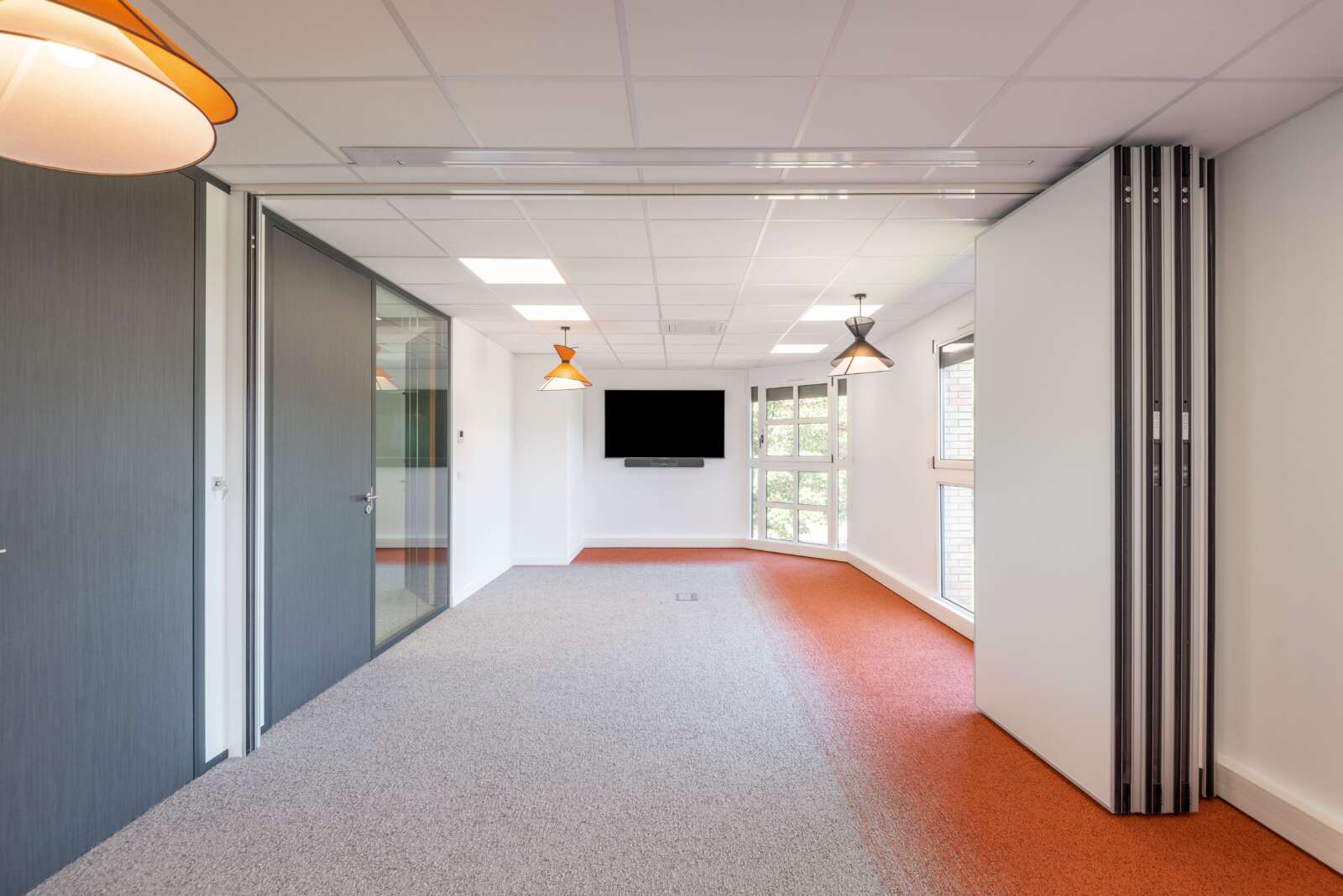 Mur mobile de bureaux - Modularité, Simplicité d'utilisation et Isolation acoustique performante_1