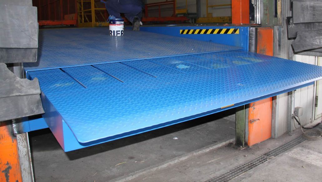 Niveleurs de quai à bavette télescopique Armo - Série RXE et RZE - bavette extensible de 500 à 1000 mm_1