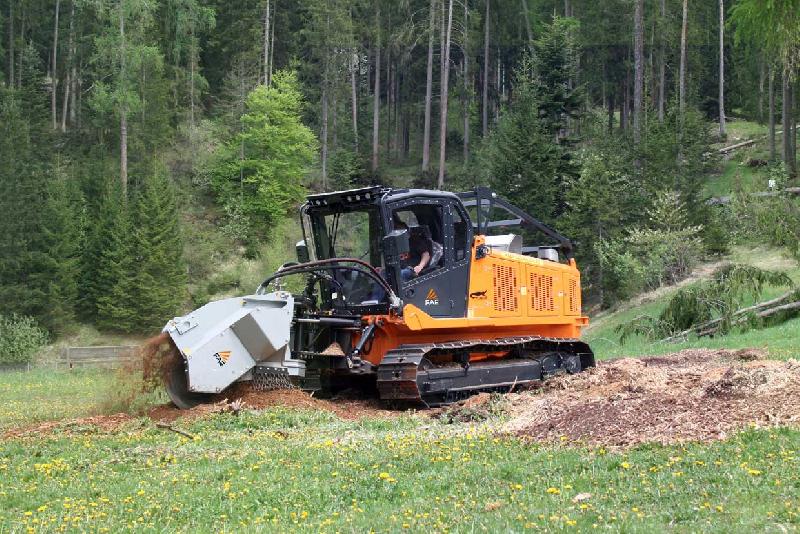 Broyeurs de souches pour véhicules spéciaux 300/SC/PM - de 250 à 300 ch - transmission hydraulique_1