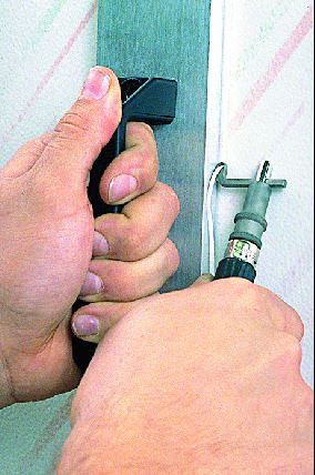 Gouge murale - Chanfreinage en «U» pour revêtements muraux minces - Profondeur de lame préréglée_1