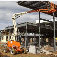 340AJ - Nacelle à flèche articulée JLG - Hauteur de travail 12.33 m - Portée d'action 6.71 m - Capacité 230 kg_1
