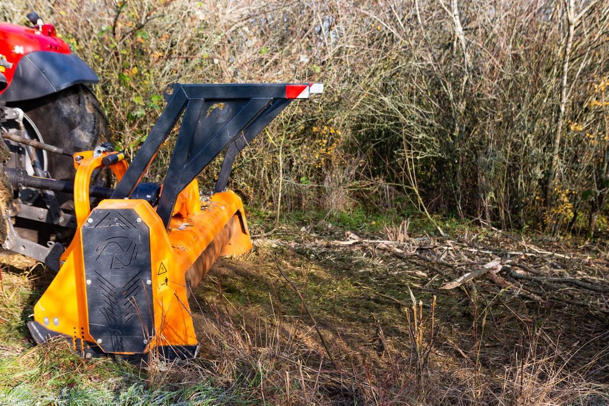 Outil robuste pour broyage de terrains en friche avec Keria