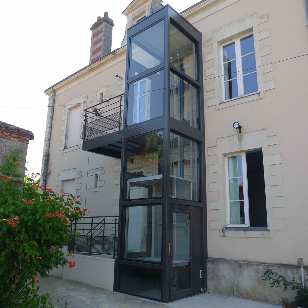 Ascenseur privatif LIFT SYSTEME - sur-mesure pour bâtiments existants et projets architecturaux_1