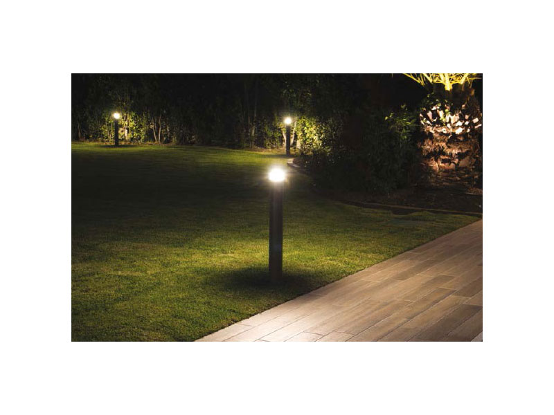 Borne lumineuse d'éclairage public / led / 6 - 32 w / en aluminium / 0.3 - 1.1 m_2