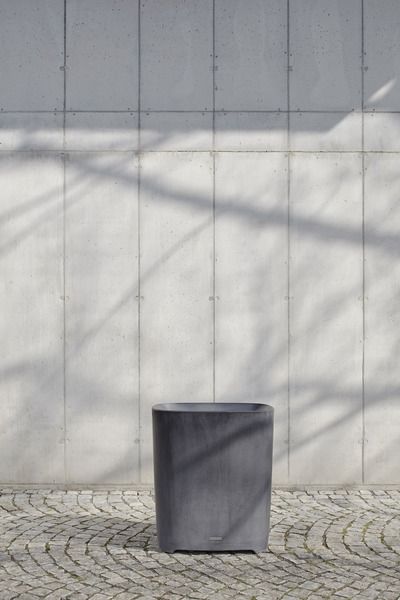 BTT-B302 - Poubelle publique MMCité 1 a.S. - béton HPC - cadre pour sac plastique 120L_1