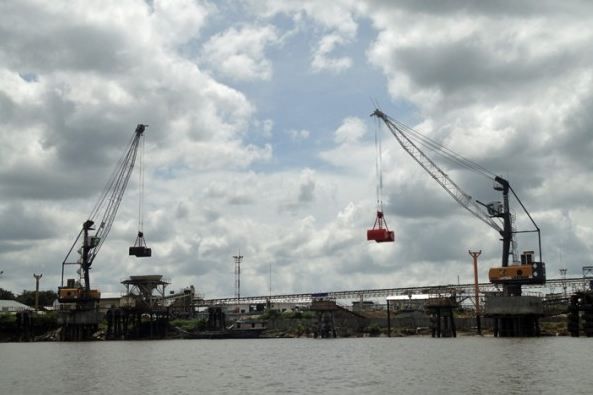 Lfs grue portuaire fixe - liebherr - capacité de levage max 42 à 308 t_1