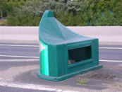 Musoir de signalisation routière J14a - Polyéthylène rigide HD - Diamètres 1000 ou 2000 mm - Fond vert classe I ou II_1