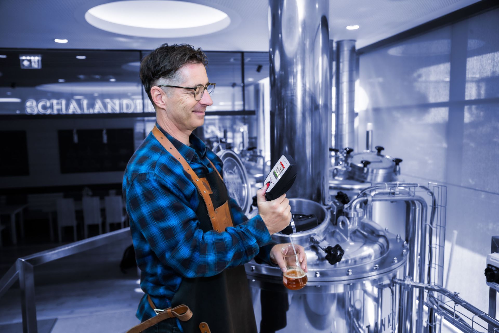 Densimètre portable : DMA 35 Ampere_1