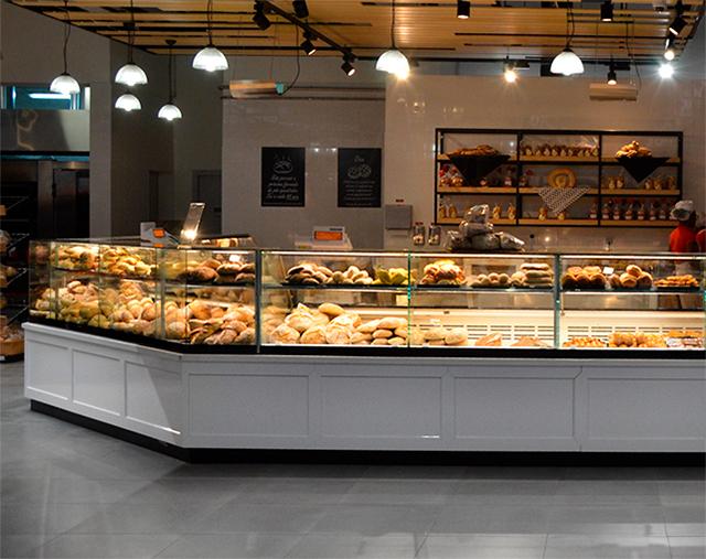 Vitrine réfrigérée FUTURO - Exposition et conservation pour produits alimentaires variés_1