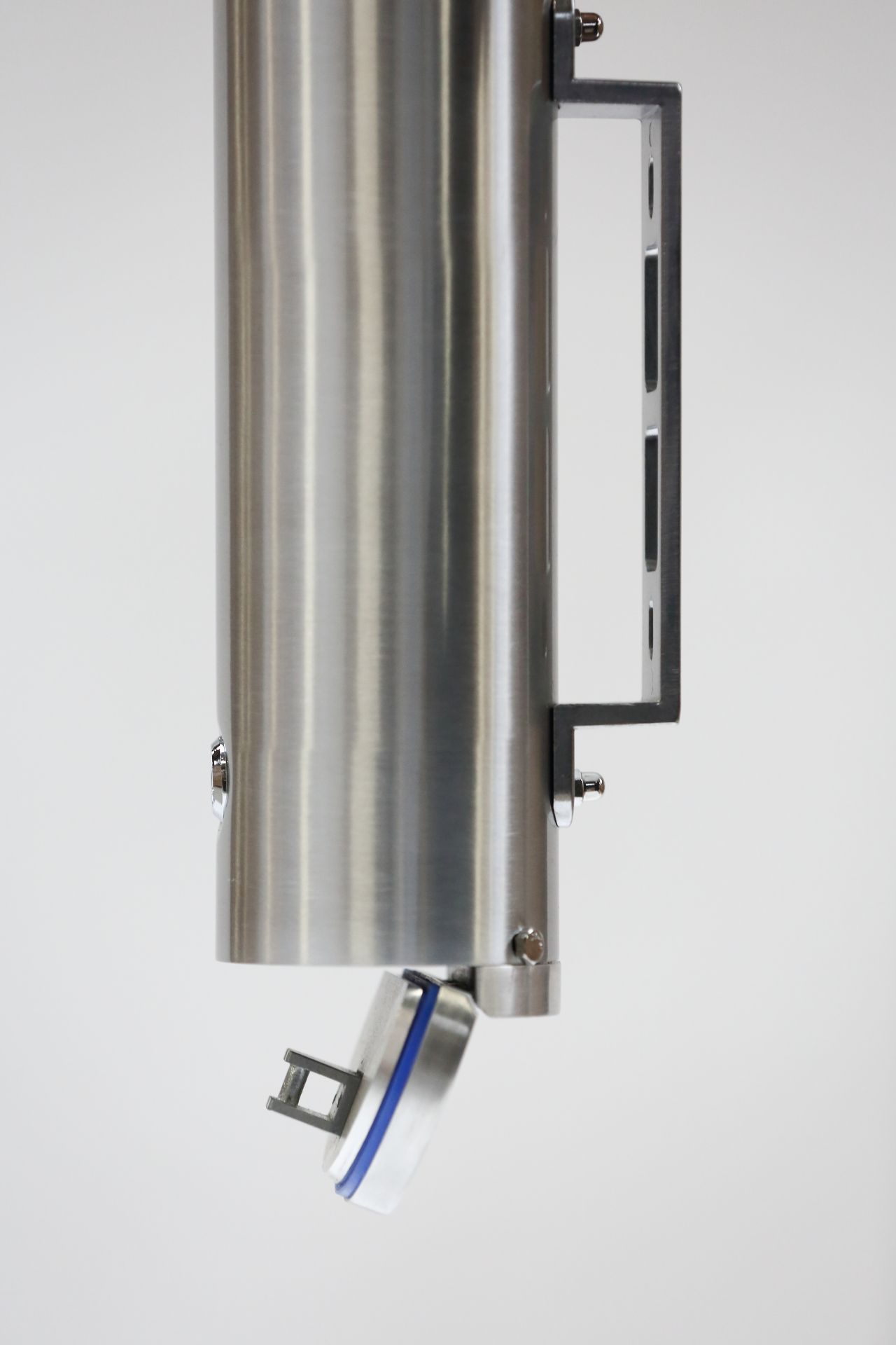 Cendrier mural en aluminium - inox résistant - 1,7L - Design intemporel pour extérieur_1