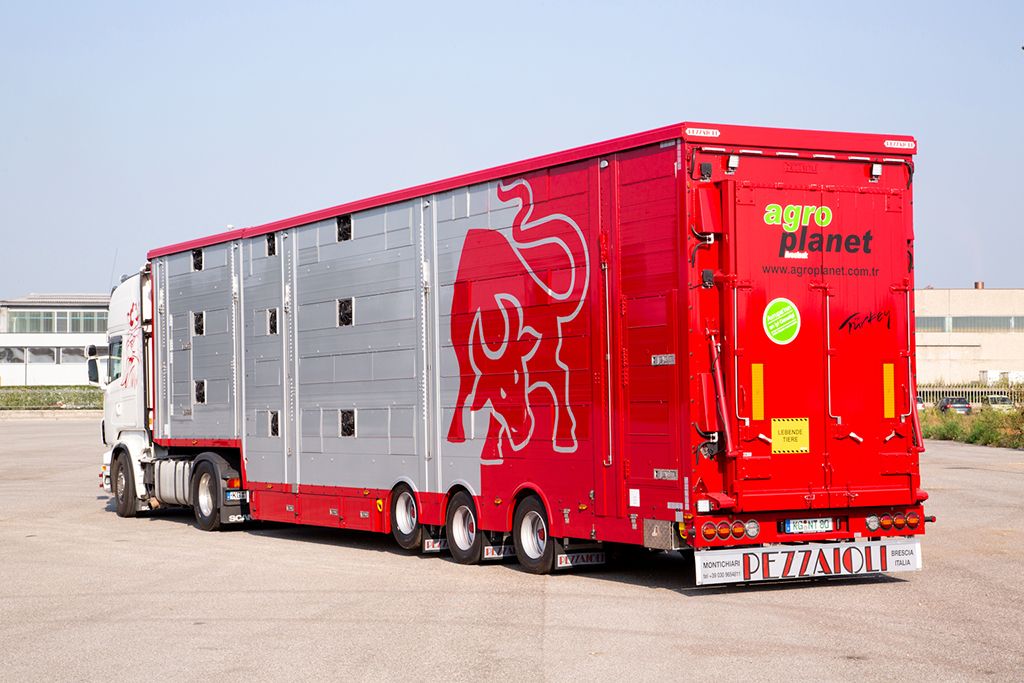 Rba31 - remorque bétaillère - carrozzeria pezzaioli - essieux jumelés fixes de 10000 kg_1