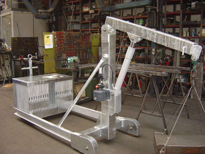 Grue inversée - IA 1512 galvanisée - robuste et durable_1