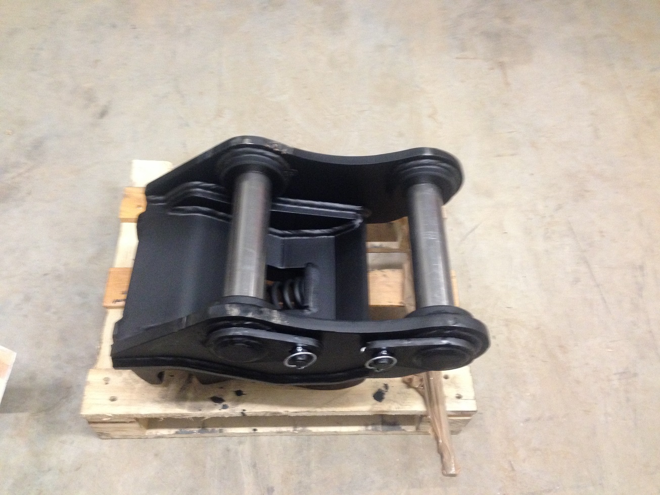 Coupleur mecanique pour minipelle_2