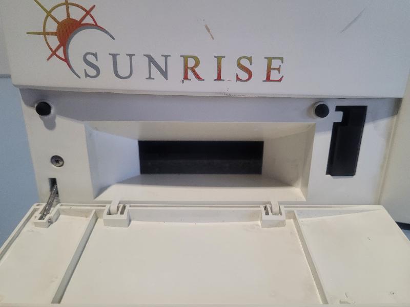 Lecteur de microplaques Tecan ST Sunrise Remote F039300_1