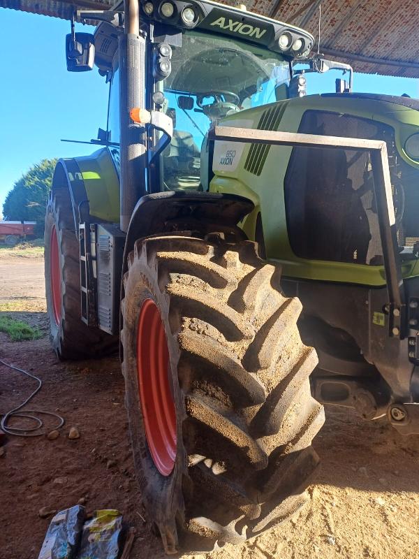 Tracteur agricole Claas AXION 850 CEBIS – 250 ch – 2015 – semi-powershift – 4 roues motrices_1