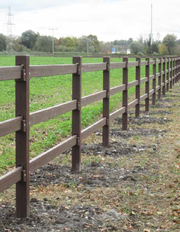 Clôture d'enclos/portail en résine - LIC-CA03 - LCI Cheval - Hanit - Sécurité et durabilité_1