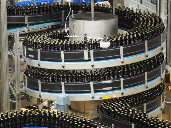 SpiralVeyor SVm - Convoyeur hélicoïdal compact et robuste pour bouteilles et cannettes_1